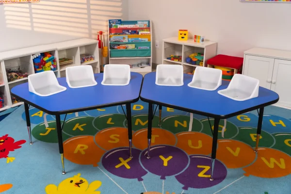 Modular Line Toddler Table